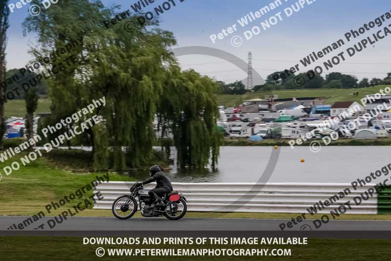 Vintage motorcycle club;eventdigitalimages;mallory park;mallory park trackday photographs;no limits trackdays;peter wileman photography;trackday digital images;trackday photos;vmcc festival 1000 bikes photographs